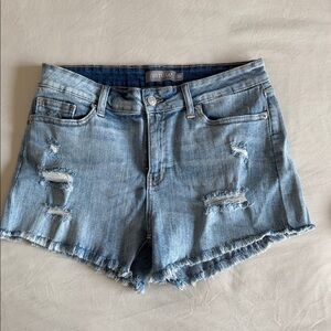 Just USA Light Wash Frayed Hem Denim Shorts